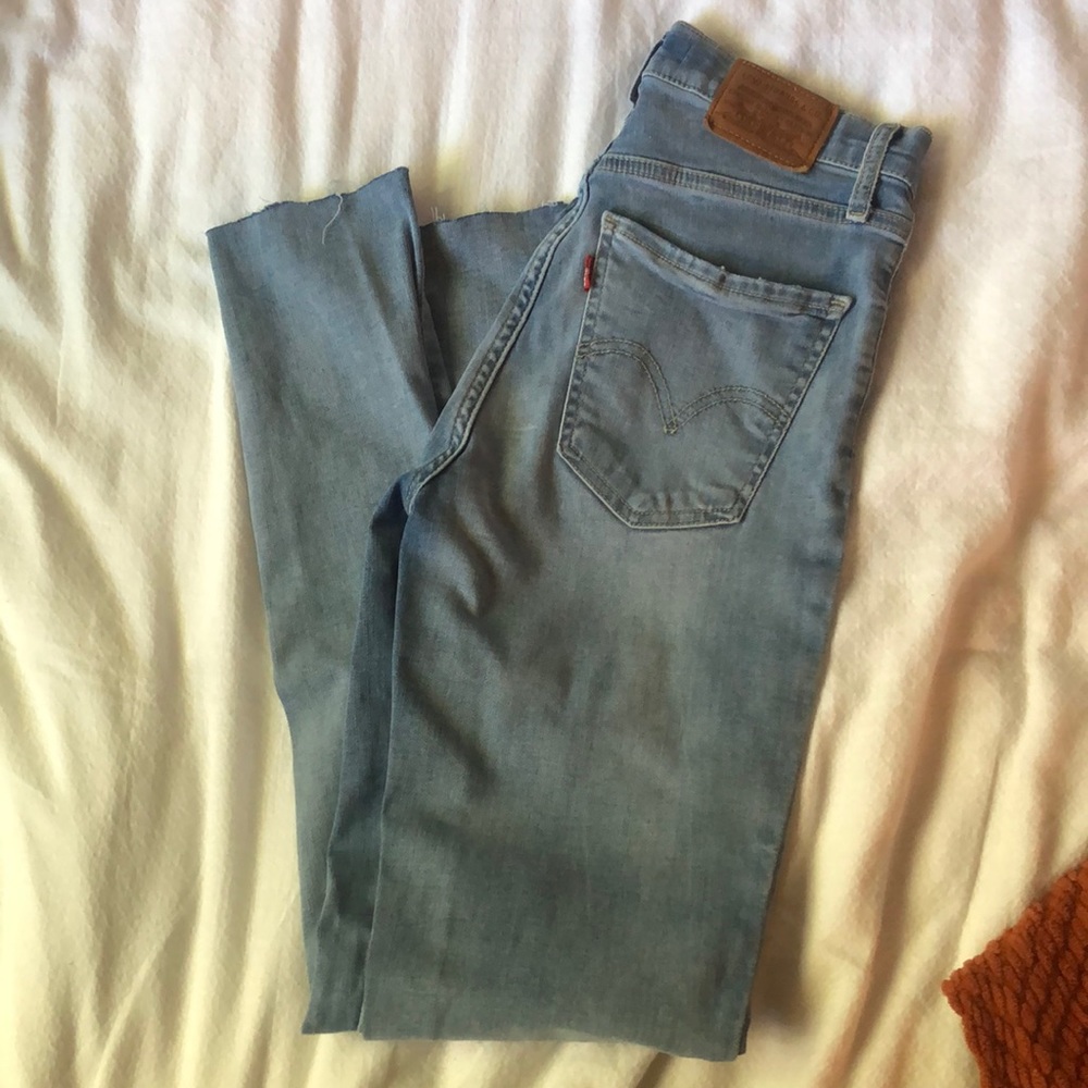 levi’s skinny blue jeans